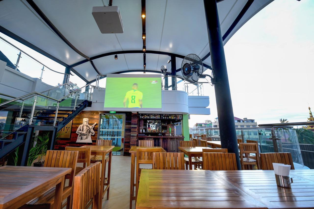 Ned Kelly Hotel & Irish Pub Mandalay Dış mekan fotoğraf