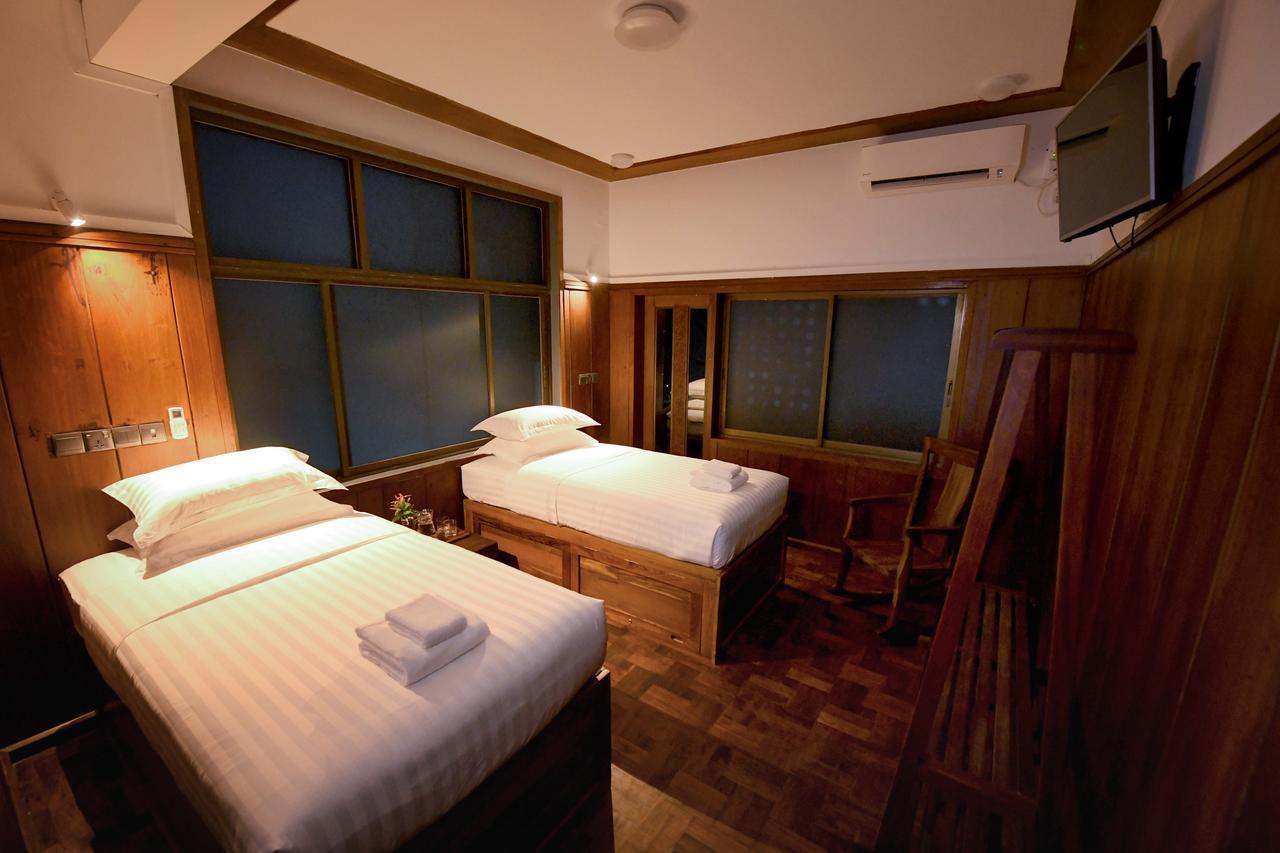 Ned Kelly Hotel & Irish Pub Mandalay Dış mekan fotoğraf