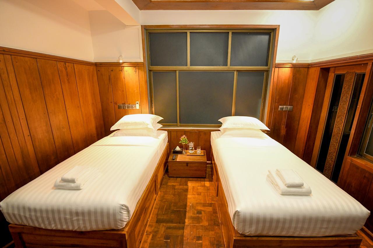 Ned Kelly Hotel & Irish Pub Mandalay Dış mekan fotoğraf