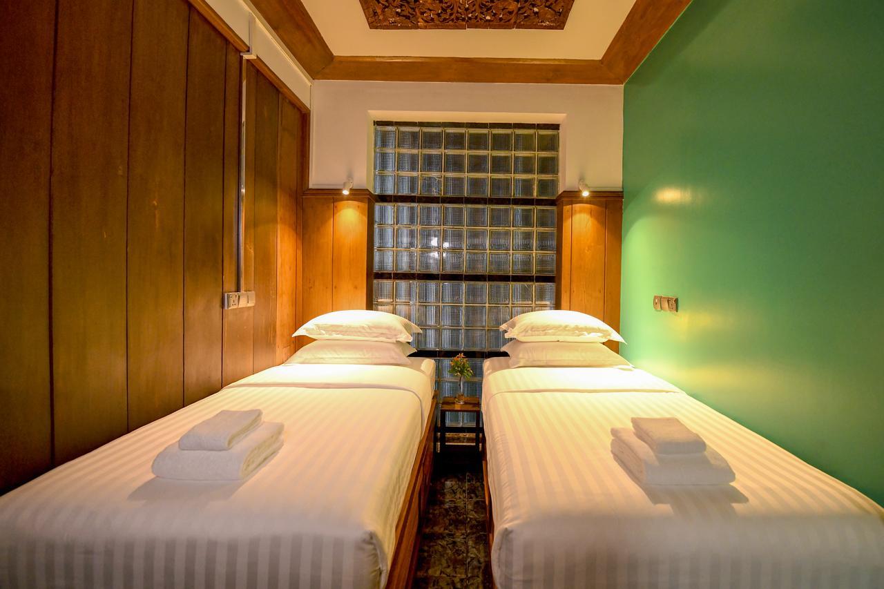 Ned Kelly Hotel & Irish Pub Mandalay Dış mekan fotoğraf